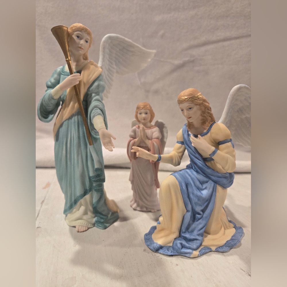 Lenox renaissance nativity the three Angels
